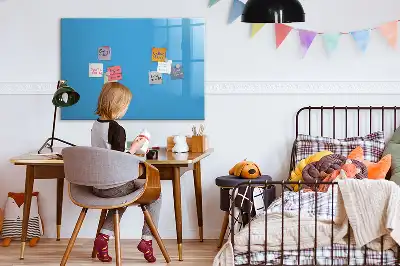 Magnetisk tavla med penna ljusblå
