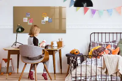 Magnetisk tavla med penna i mörkbeige