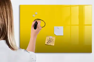 Magnetisk tavla med penna ljusgul