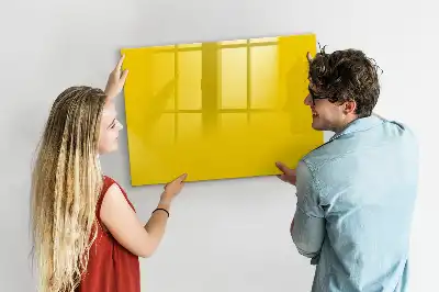 Magnetisk tavla med penna ljusgul