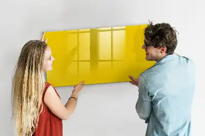 Magnetisk tavla med penna ljusgul