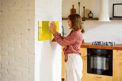 Magnetisk tavla med penna ljusgul