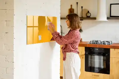 Magnetisk rittavla i guldgul färg