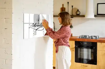 Magnetisk tavla med penna äventyrsmotiv