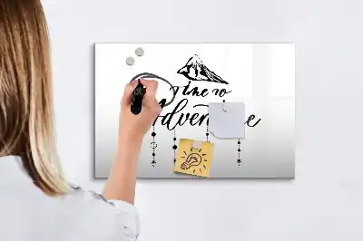 Magnetisk tavla med penna äventyrstema