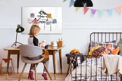 Magnetisk tavla med penna äventyrstema
