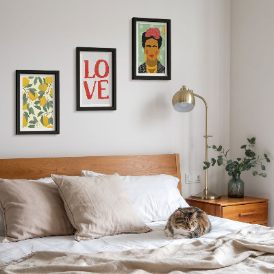 Triptyk tavla med ram Citroner med inskriptionen LOVE målat porträtt av Frida Kahlo