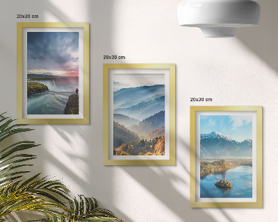 Posterpaket Pittoreska bergslandskap och vattenfall i naturen