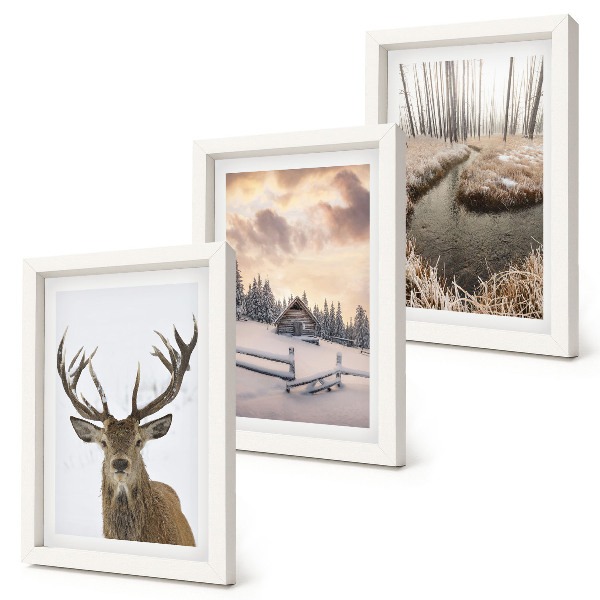Posterpaket Vinterlandskap med en hjortkoja och en bäck