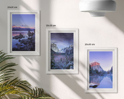 Posterpaket Bergslandskap i skymningen, utsikt över vattnet