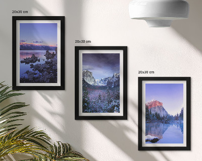 Posterpaket Bergslandskap i skymningen, utsikt över vattnet