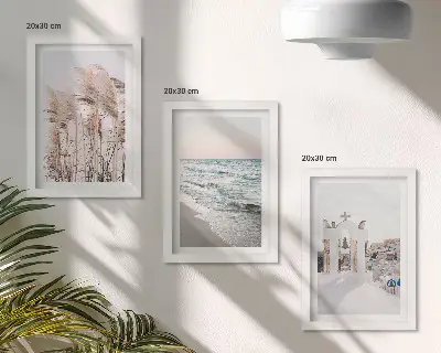 Triptyk tavla med ram strandväxter vid havet med utsikt över vita hus