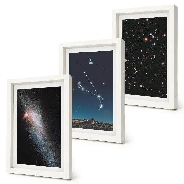 Tavelvägg med 3 tavlor med kosmiska landskap av galaxer och Vädurens stjärnbilder