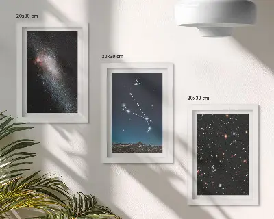 Tavelvägg med 3 tavlor med kosmiska landskap av galaxer och Vädurens stjärnbilder
