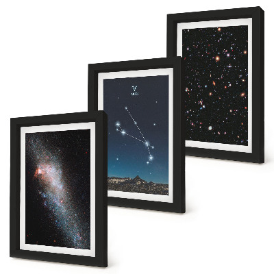 Tavelvägg med 3 tavlor Kosmiska landskap av galaxer och stjärnbilderna i Vädurens zodiak