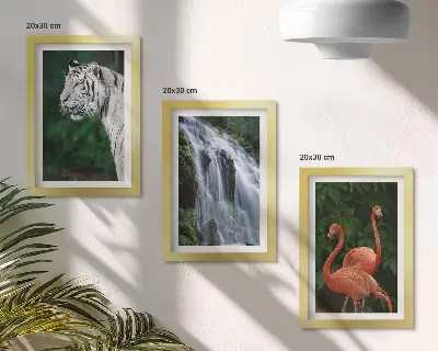 Triptyk tavla med ram med motiv av tigervattenfall och rosa flamingos i naturen