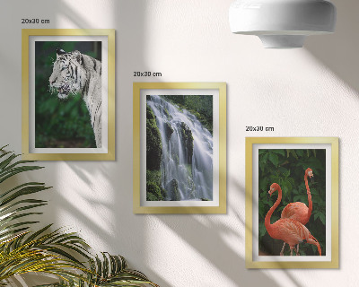 Triptyk tavla med ram Tigervattenfall och rosa flamingos i naturen