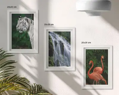 Triptyk tavla med ram med motiv av tigervattenfall och rosa flamingos i naturen