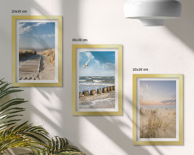 Posterpaket Strand med sand, vågor, himmel och fåglar i flykt