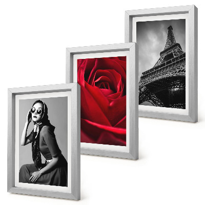 Posterpaket Parisisk kvinna med rosa glasögon och Eiffeltornet