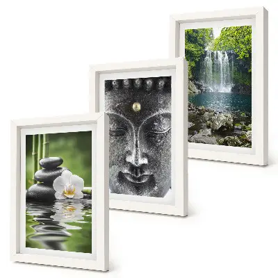 Triptyk med ram tavla med motiv av stenar, vatten och Buddha som symboliserar naturens harmoni