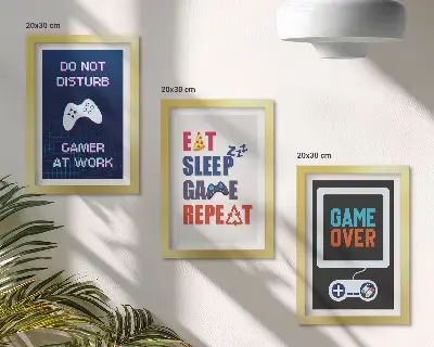 Tavelvägg med 3 tavlor med underhållningsrelaterade undertexter för spel