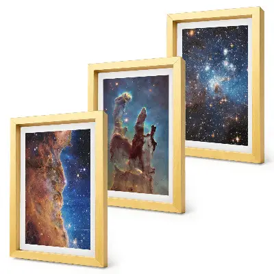 Triptyk med rymdlandskap tavla med galaxer och nebulosor inklusive ram