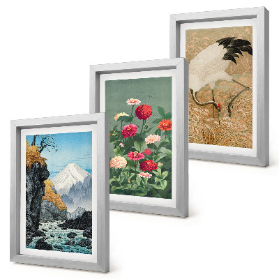 Tavelvägg med 3 tavlor Berg i landskapet, flod, blommor och tranor i gräset