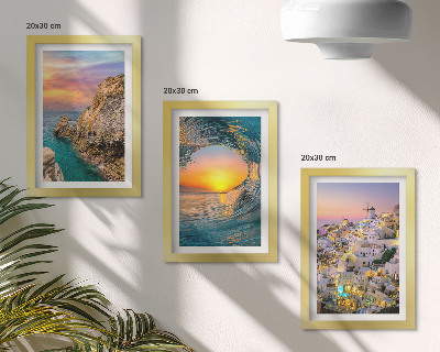 Triptyk tavla med ram Utsikt över havet, vågorna och vita husen på Santorini, Grekland