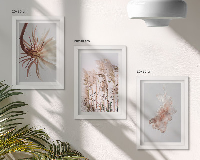 Posterpaket Blommor och gräs mot en ljus bakgrund i en harmonisk uppsättning
