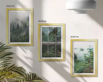 Triptyk med ram motiv av skog i dimma, flodstrand och växthus med växter