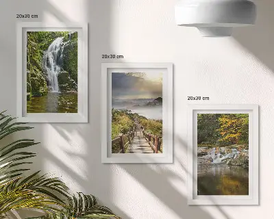 Triptyk med vattenfall, berg, molnstigar och höstvyer tavla med ram