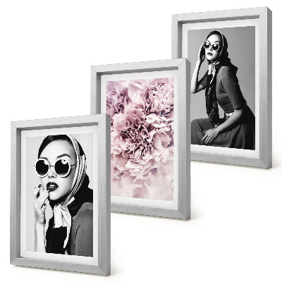 Posterpaket Snygga porträtt av kvinnor med rosa blommor