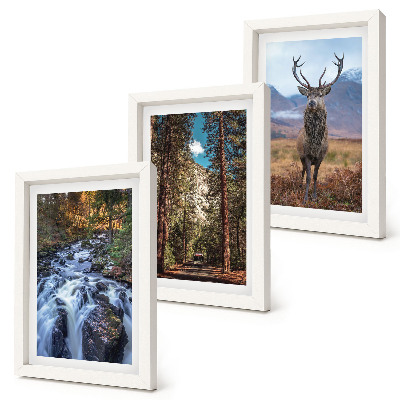 Triptyk tavla med ram Vattenfall i skogen, berg och rådjur i naturen