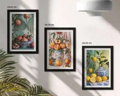 Posterpaket med motiv av granatäpplen, persikor och citroner i vaser