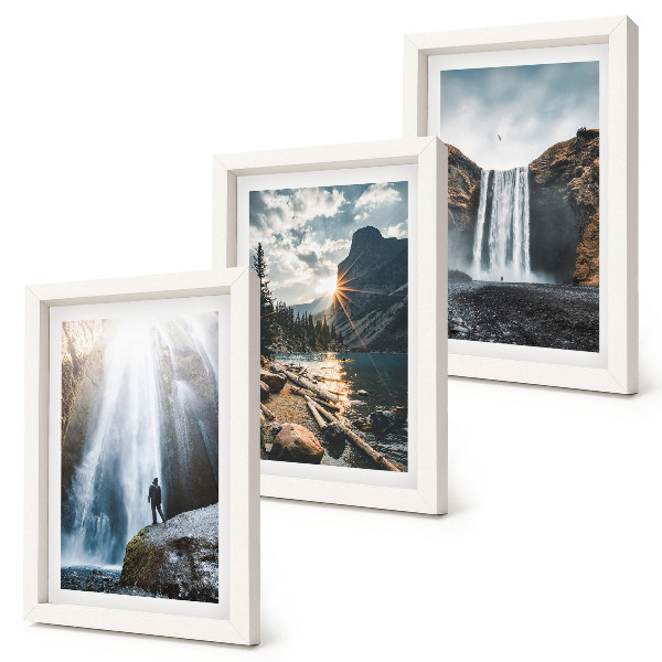 Posterpaket Vattenfall i bergen med vackra naturlandskap