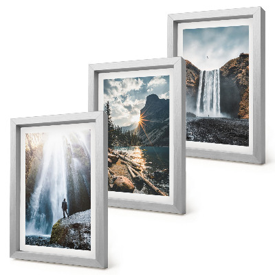 Posterpaket Vattenfall i bergen med vackra naturlandskap