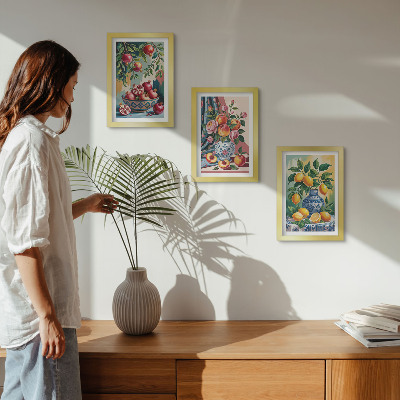 Triptyk tavla med ram Målade blommor och frukt i vaser