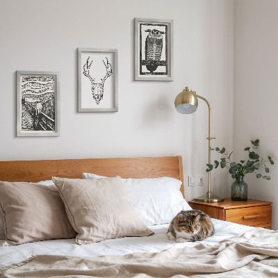 Posterpaket Inspirerad av Scream-bilden med en skalle och uggla i grafisk stil