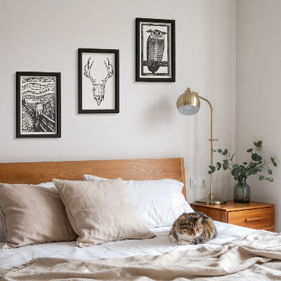 Posterpaket Inspirerad av Scream-bilden med en skalle och uggla i grafisk stil