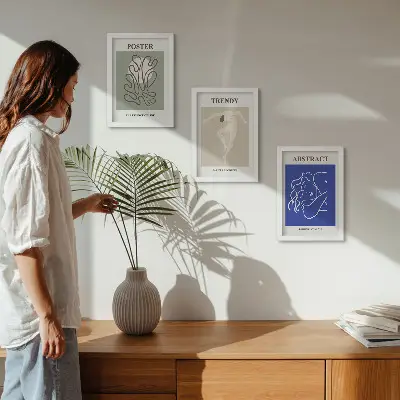 Triptyk med Henri Matisses pastellillustrationer tavlor med ram