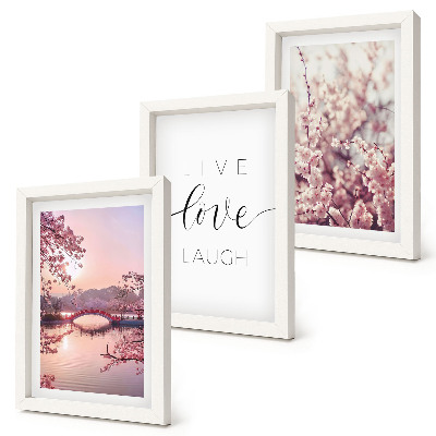 Posterpaket Blommotiv med en bro och en inskription