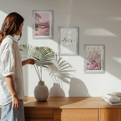 Posterpaket Blommotiv med en bro och en inskription