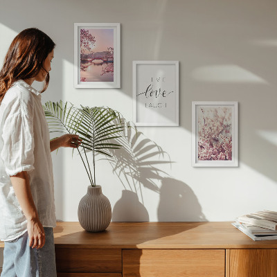 Posterpaket Blommotiv med en bro och en inskription