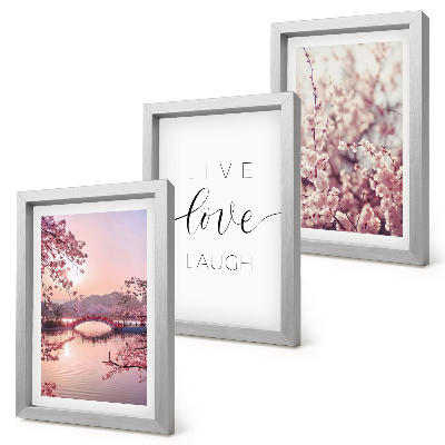 Posterpaket Blommotiv med en bro och en inskription