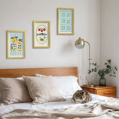 Tavelvägg med 3 tavlor med illustrationer i medelhavsstil för kök