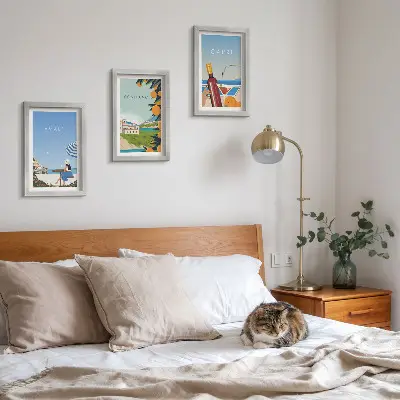 Tavelvägg med 3 tavlor med motiv av semesterutsikt över Amalfi, Positano och Capri