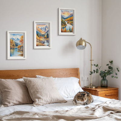 Triptyk tavla med ram Berglandskap med en flod och höstträd