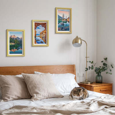 Triptyk tavla med ram Bergsjöar med reflektioner i vattnet och klipporna
