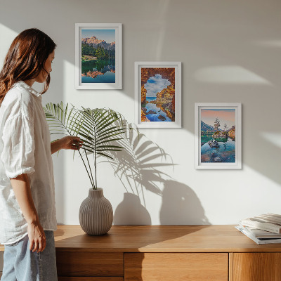 Triptyk tavla med ram Bergsjöar med reflektioner i vattnet och klipporna